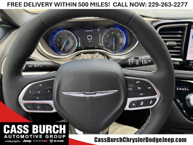 2026 Chrysler Pacifica Select - Photo 11