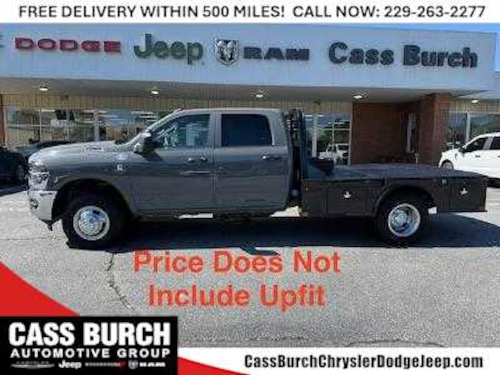 New 2026 Ram 3500 TRADESMAN CREW CAB CHASSIS 4X4 60' CA Pickup