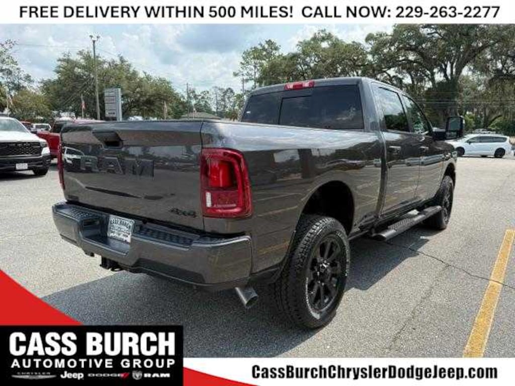 New 2026 Ram 2500 BLACK EXPRESS CREW CAB 4X4 6'4 BOX Pickup