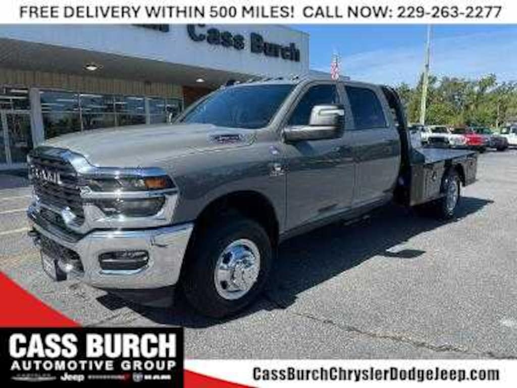 New 2026 Ram 3500 TRADESMAN CREW CAB CHASSIS 4X4 60' CA Pickup