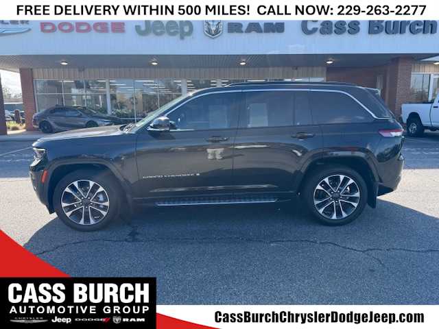2024 Jeep Grand Cherokee Overland 4x4's photo