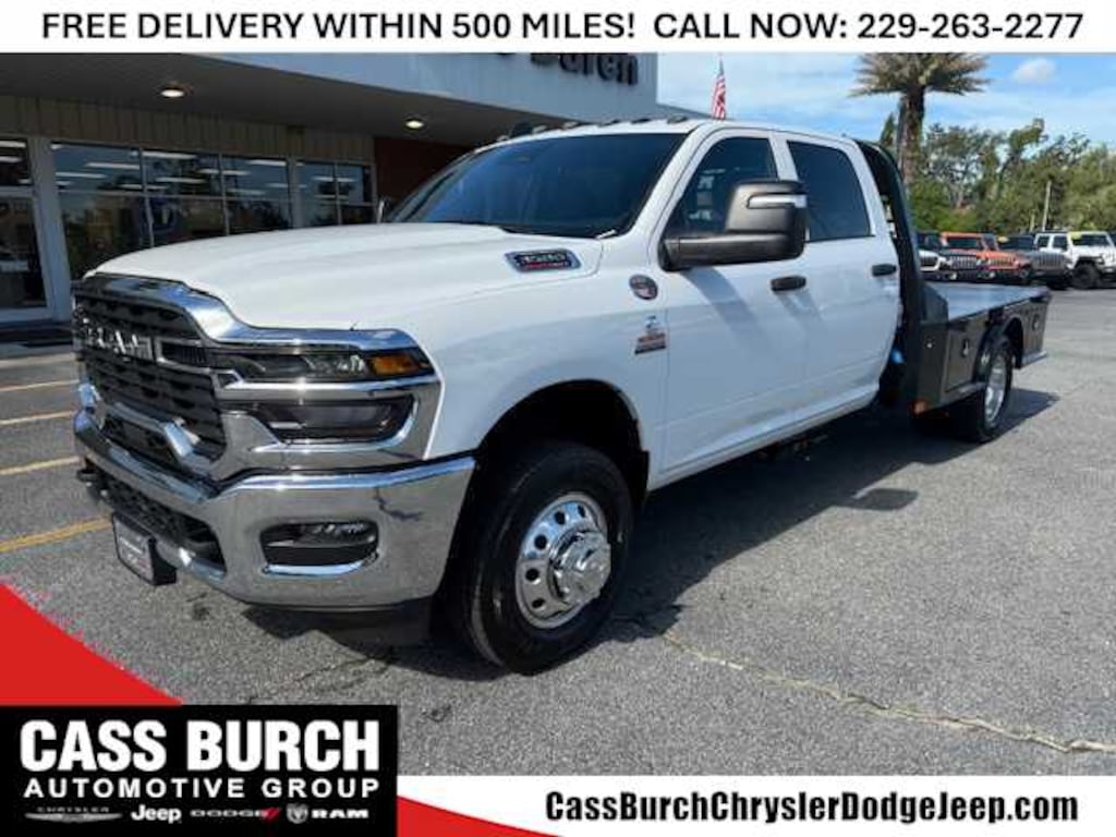 New 2025 Ram 3500 Chassis Cab 3500 TRADESMAN CREW CAB CHASSIS 4X4 60' CA Pickup