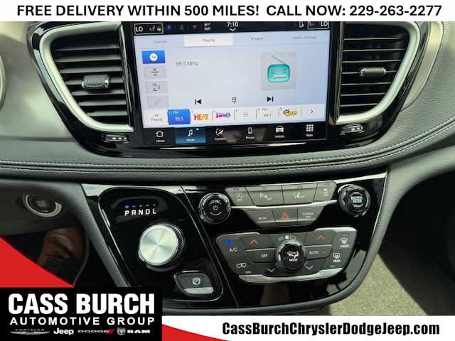 2026 Chrysler Pacifica Select - Photo 12
