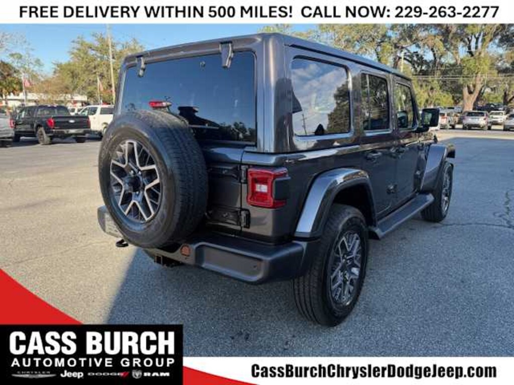 New 2026 Jeep Wrangler 4-DOOR SAHARA Sport Utility