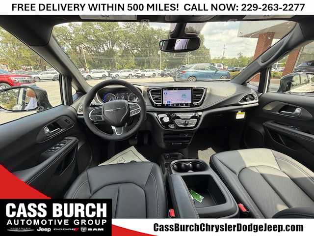 2026 Chrysler Pacifica Select - Photo 9