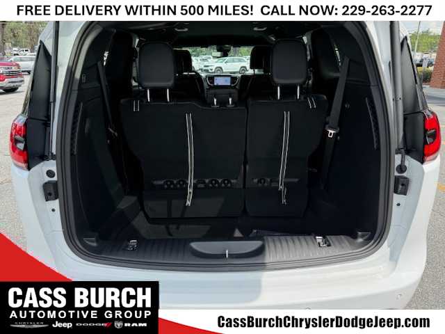 2026 Chrysler Pacifica Select - Photo 8