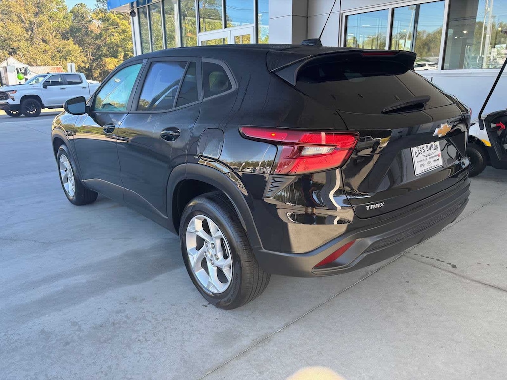 Used 2024 Chevrolet Trax LS SUV