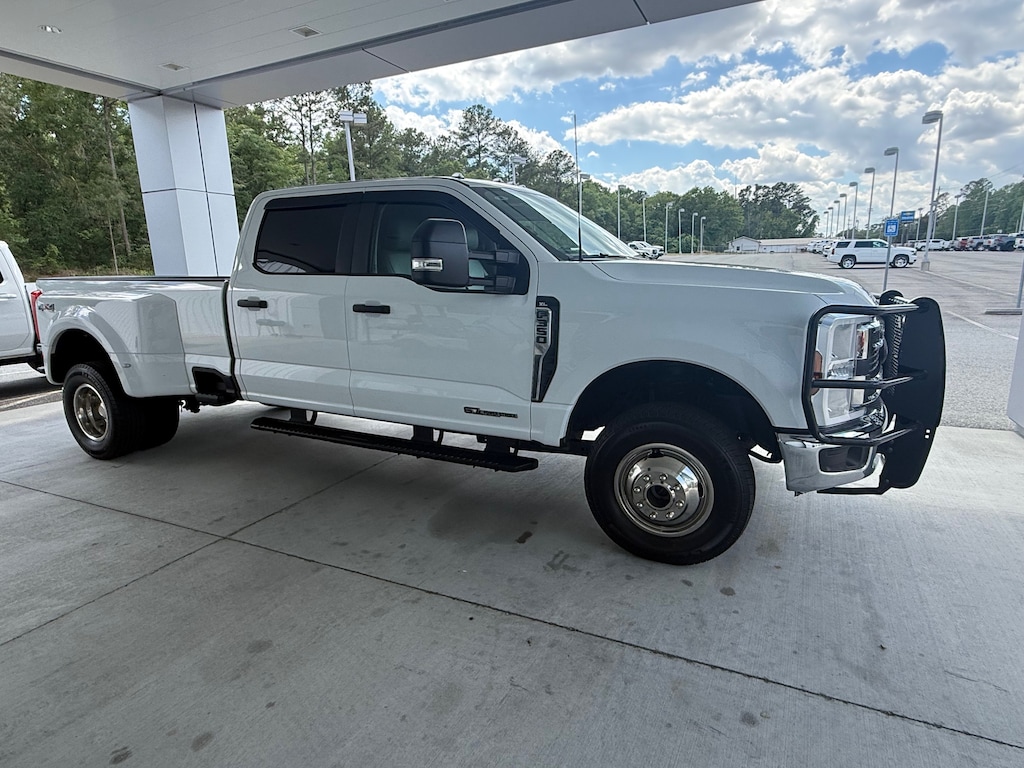 Used 2024 Ford Super Duty F-350 DRW XL
