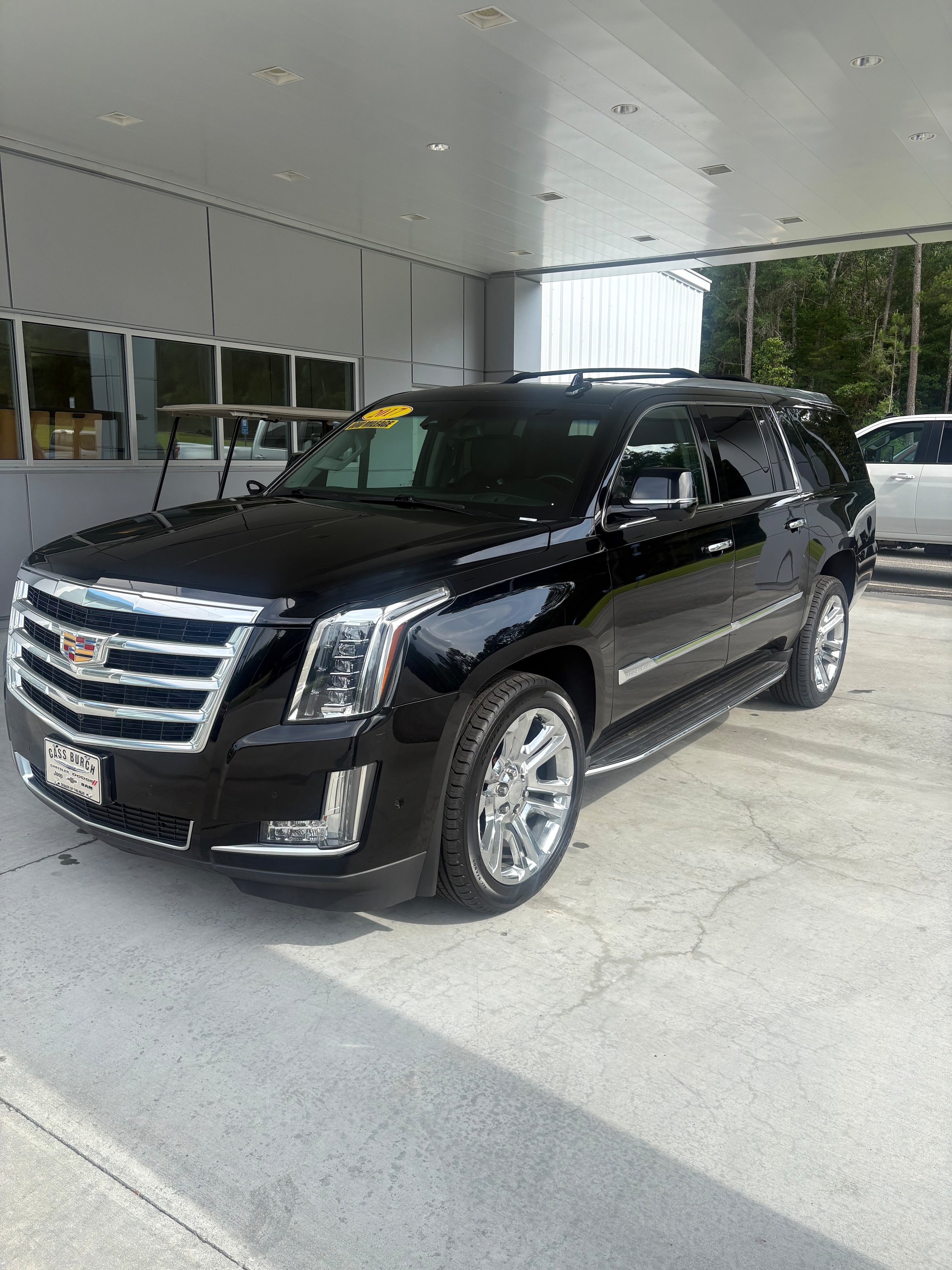 2017 Cadillac Escalade ESV AWD Luxury's photo