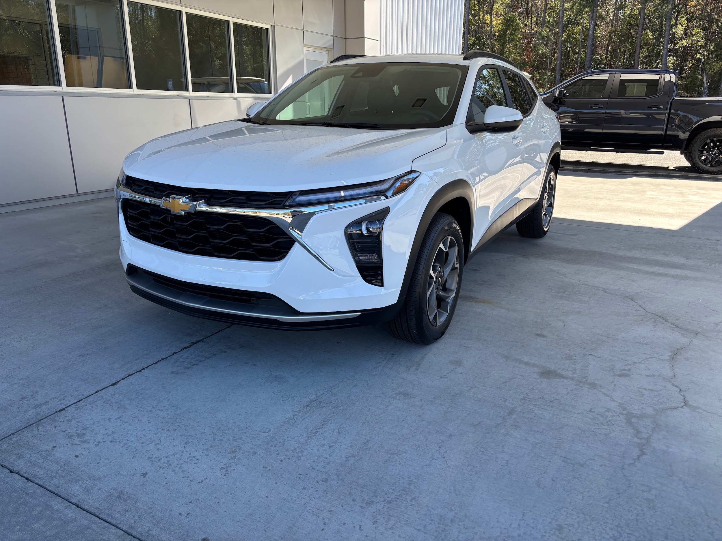 2024 Chevrolet Trax LT's photo