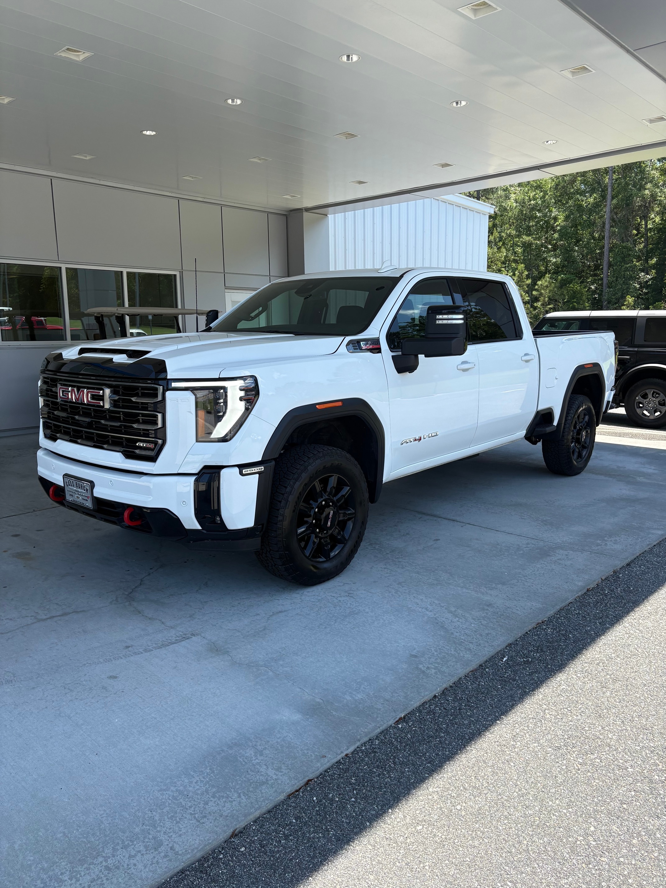 2026 GMC Sierra 4WD Crew Cab Standard Box AT4's photo