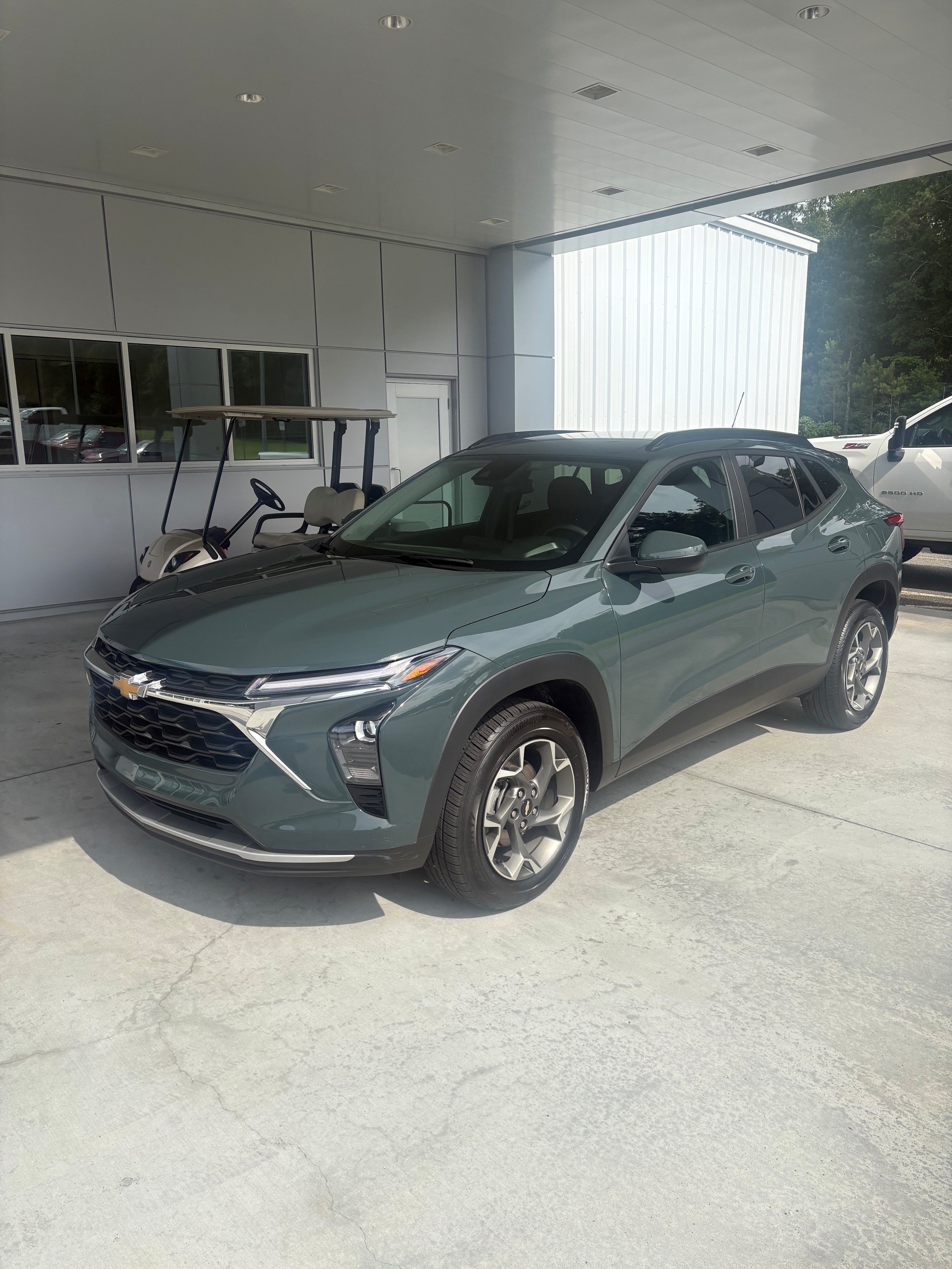 2025 Chevrolet Trax LT's photo