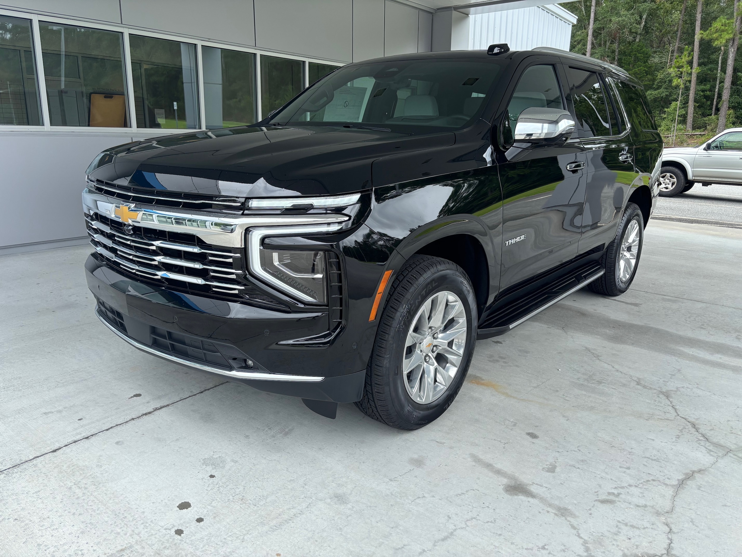 2025 Chevrolet Tahoe Premier's photo