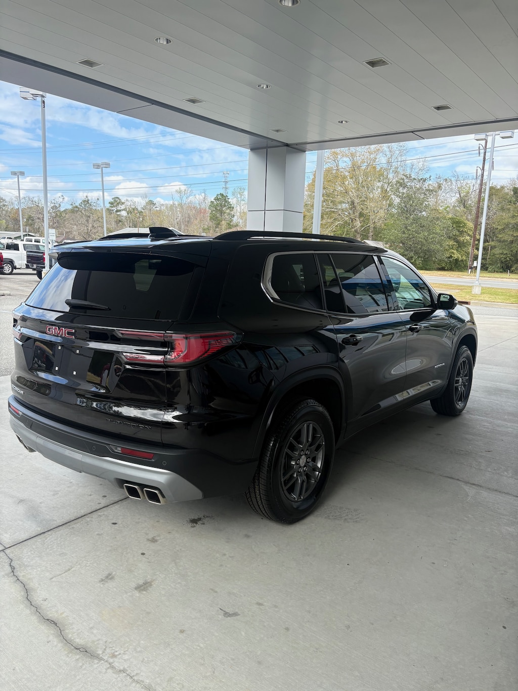 Used 2025 GMC Acadia Elevation SUV