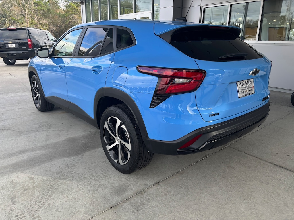 Used 2024 Chevrolet Trax 1RS SUV