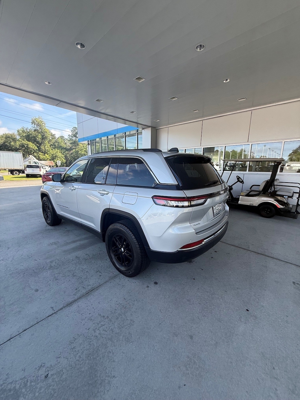 Used 2022 Jeep Grand Cherokee Laredo