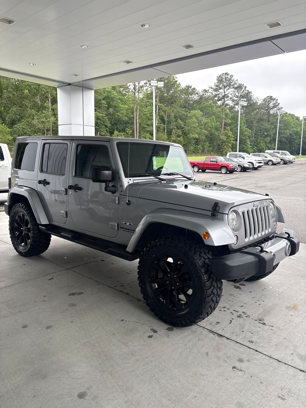 Used 2017 Jeep Wrangler Unlimited Sahara
