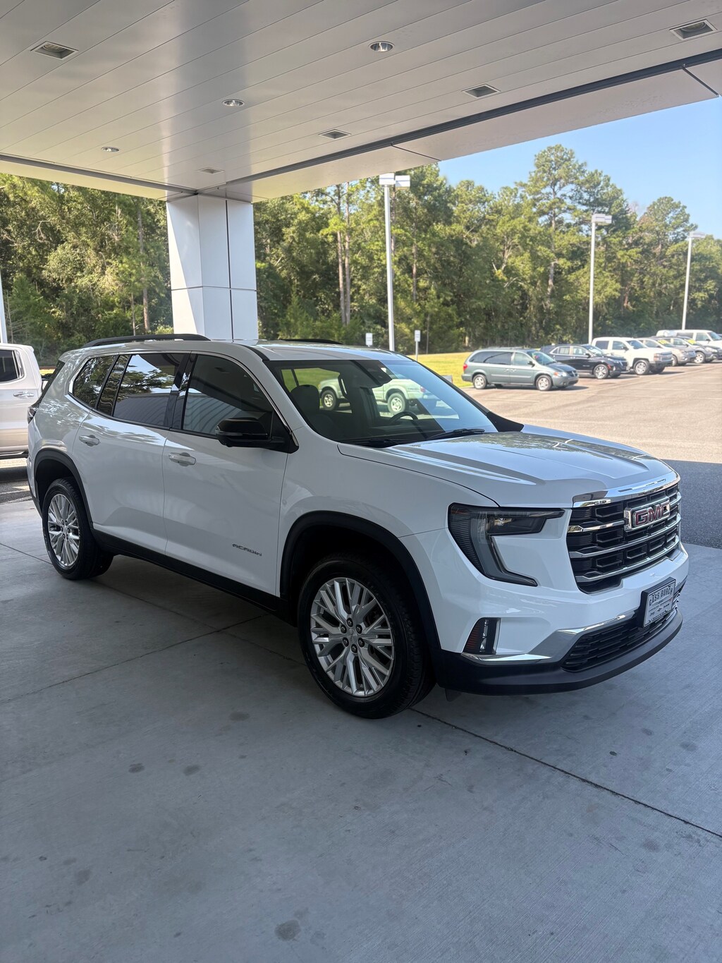 Used 2024 GMC Acadia Elevation SUV