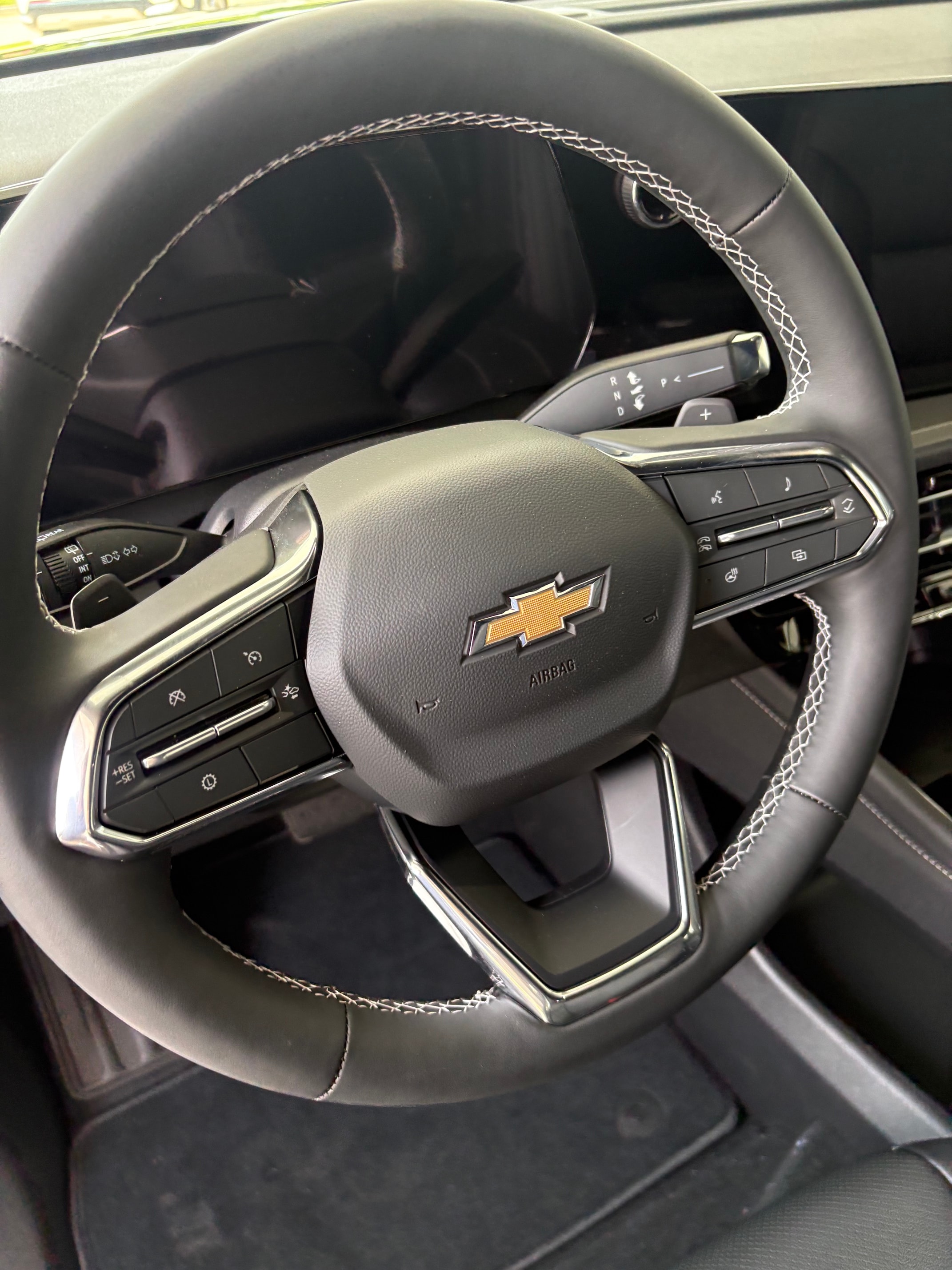 2026 Chevrolet Traverse LT - Photo 12