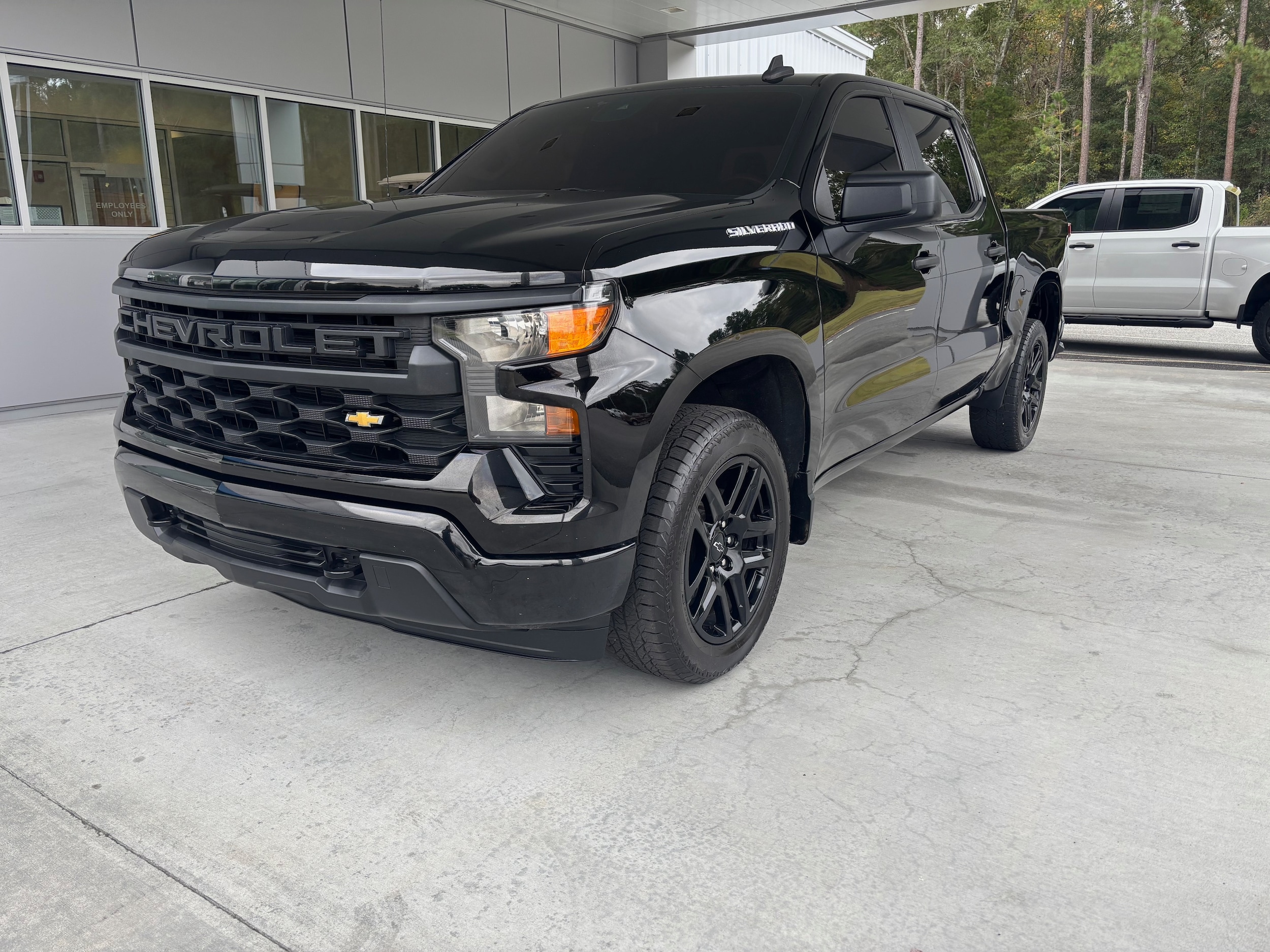 2022 Chevrolet Silverado 1500 Custom's photo