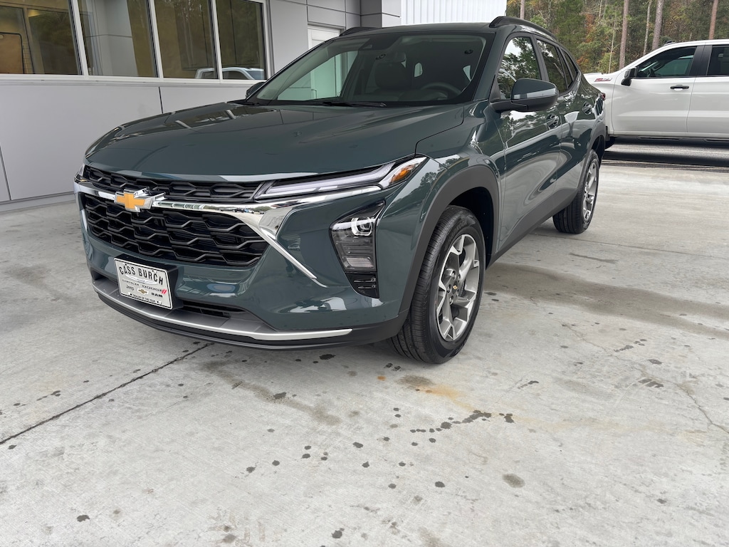 New 2026 Chevrolet Trax LT SUV