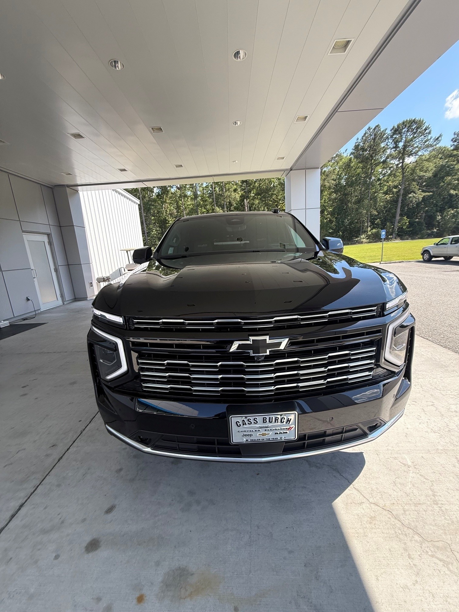 2026 Chevrolet Suburban High Country - Photo 6