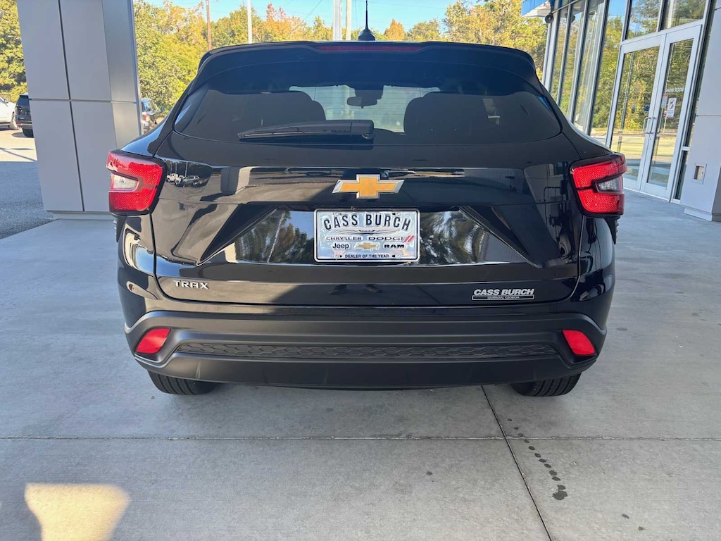 Used 2024 Chevrolet Trax LS SUV