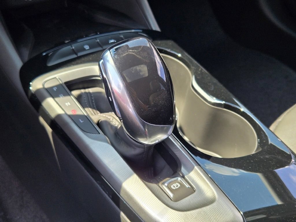 2026 Buick Envista Sport Touring - Photo 38