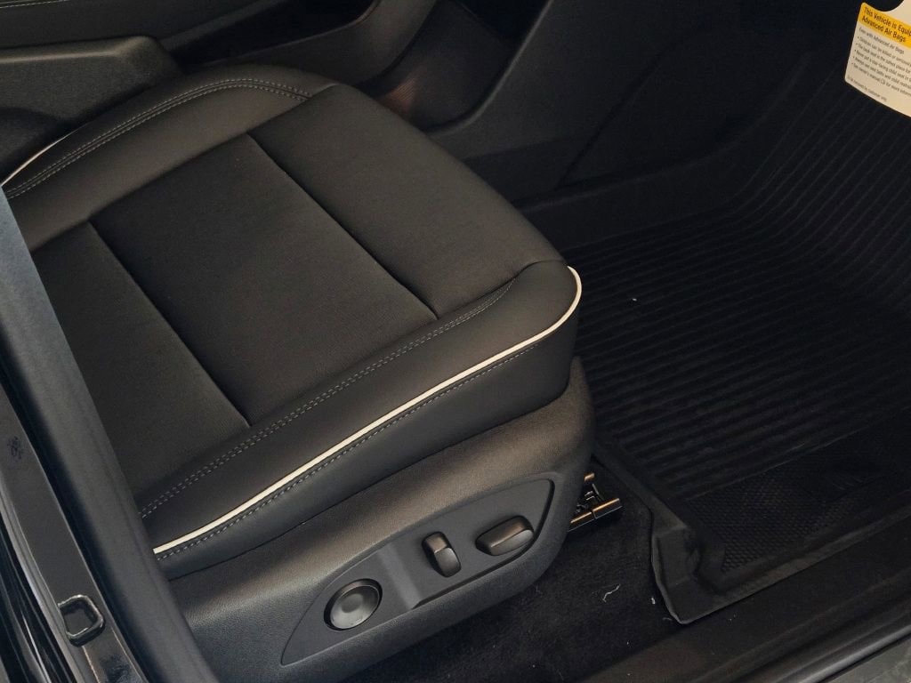 2026 Buick Enclave Preferred - Photo 15
