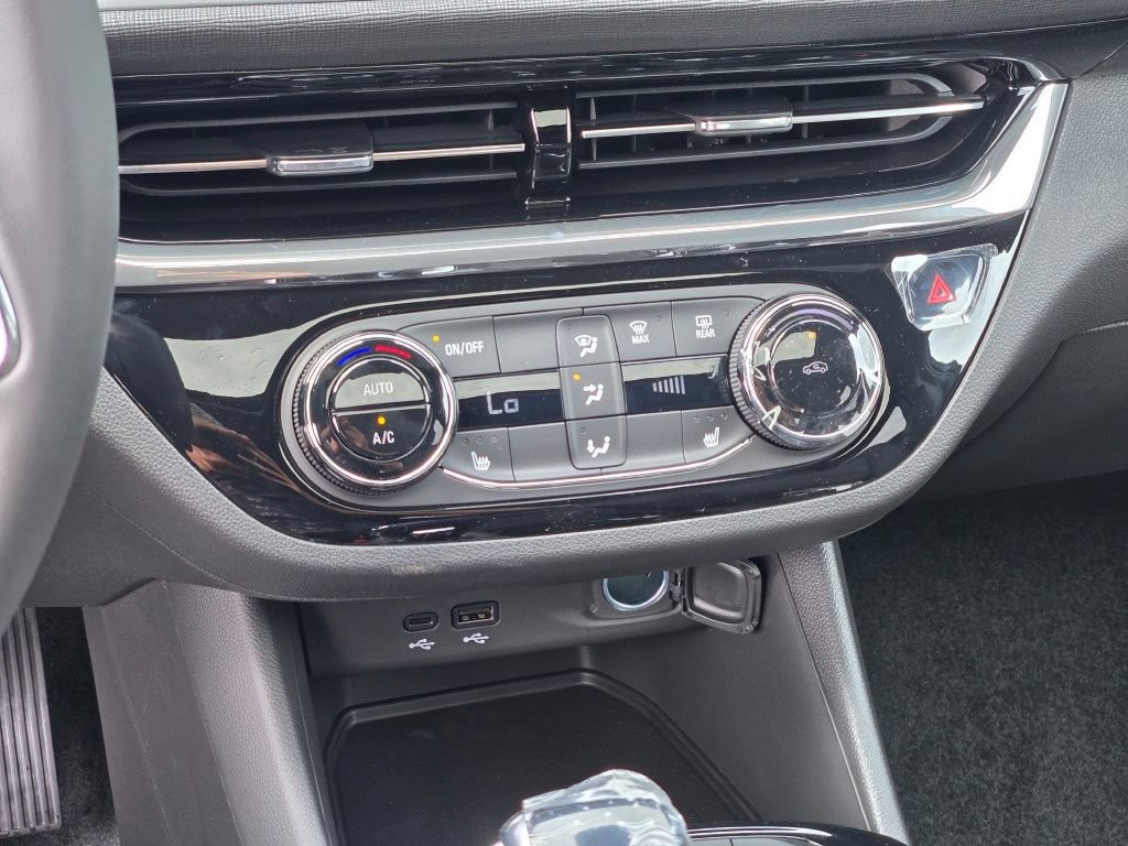 2026 Buick Envista Sport Touring - Photo 36
