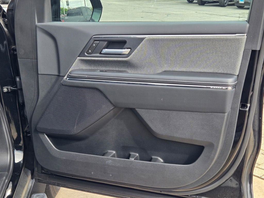 2026 GMC Sierra EV Elevation - Photo 15