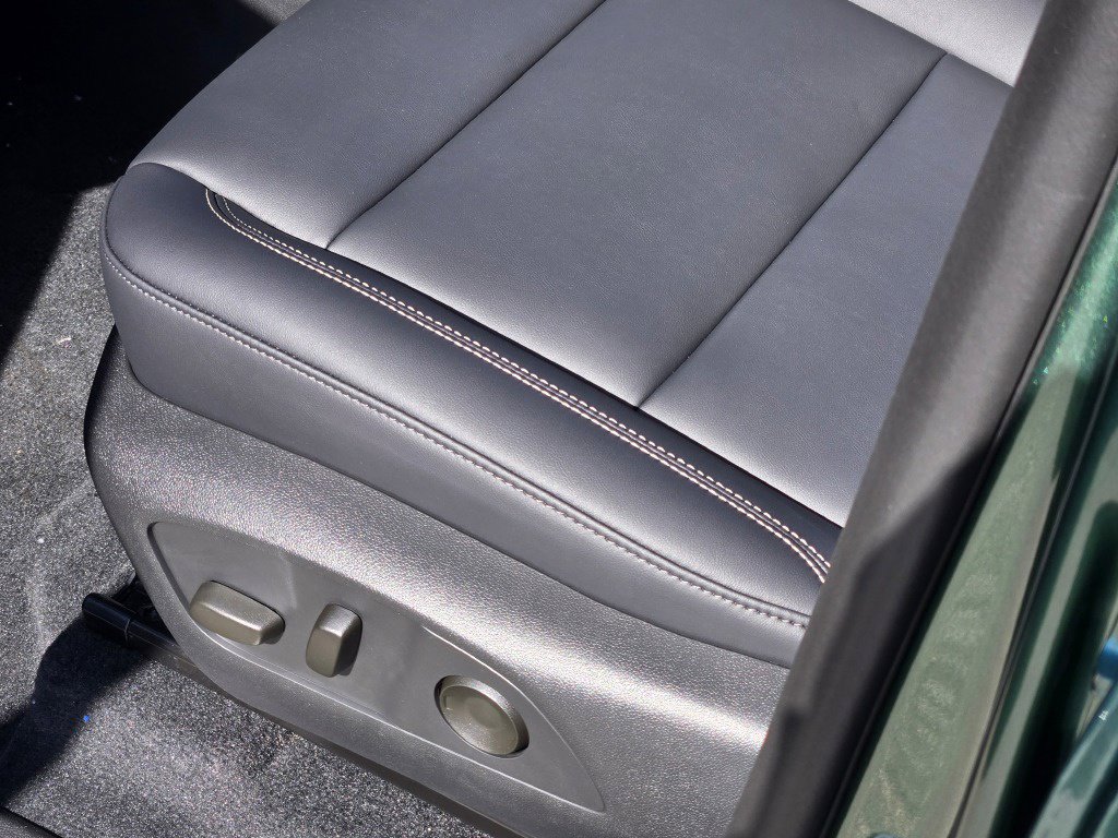2027 GMC Acadia Elevation - Photo 8