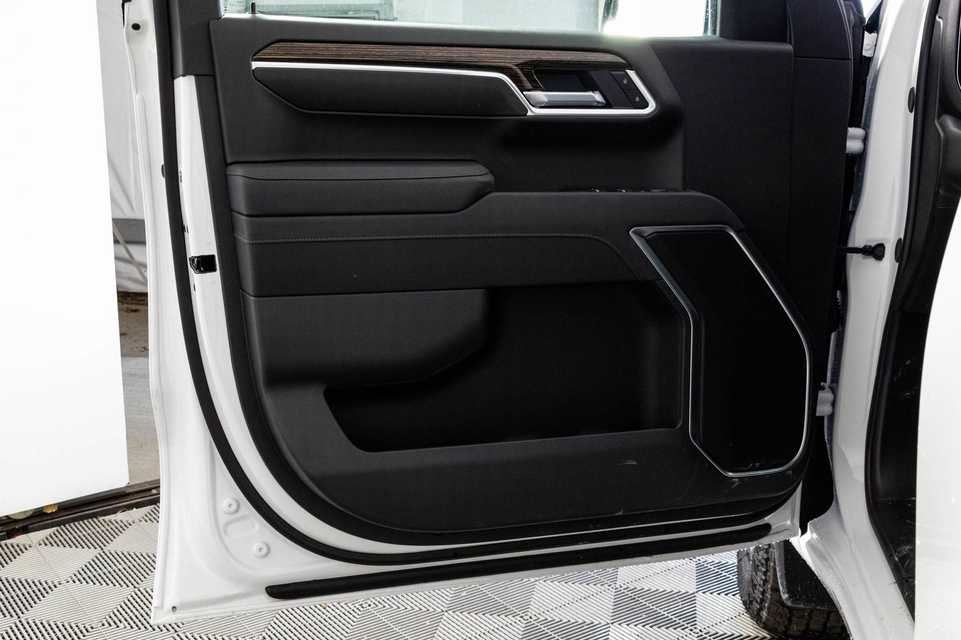 2026 GMC Sierra 1500 SLE - Photo 27