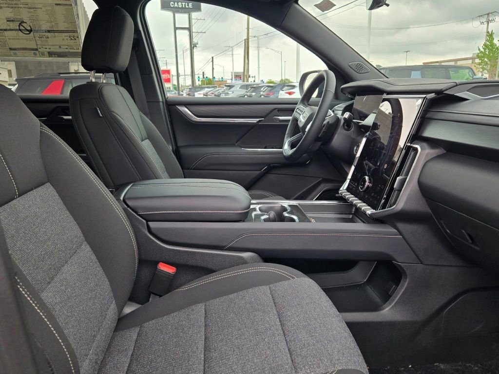 2026 GMC Acadia Elevation - Photo 17