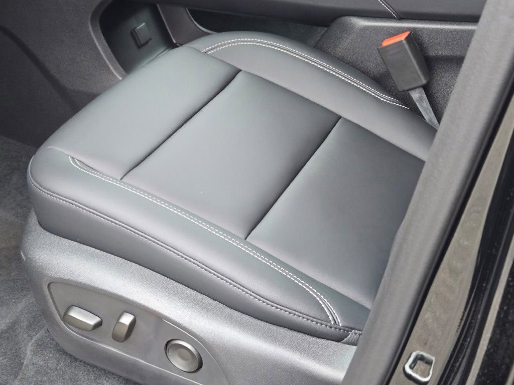 2026 GMC Acadia Elevation - Photo 10