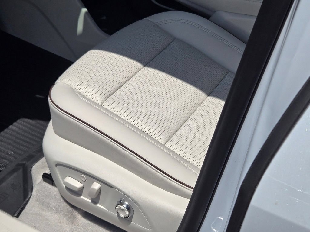 2026 Buick Enclave Avenir - Photo 8