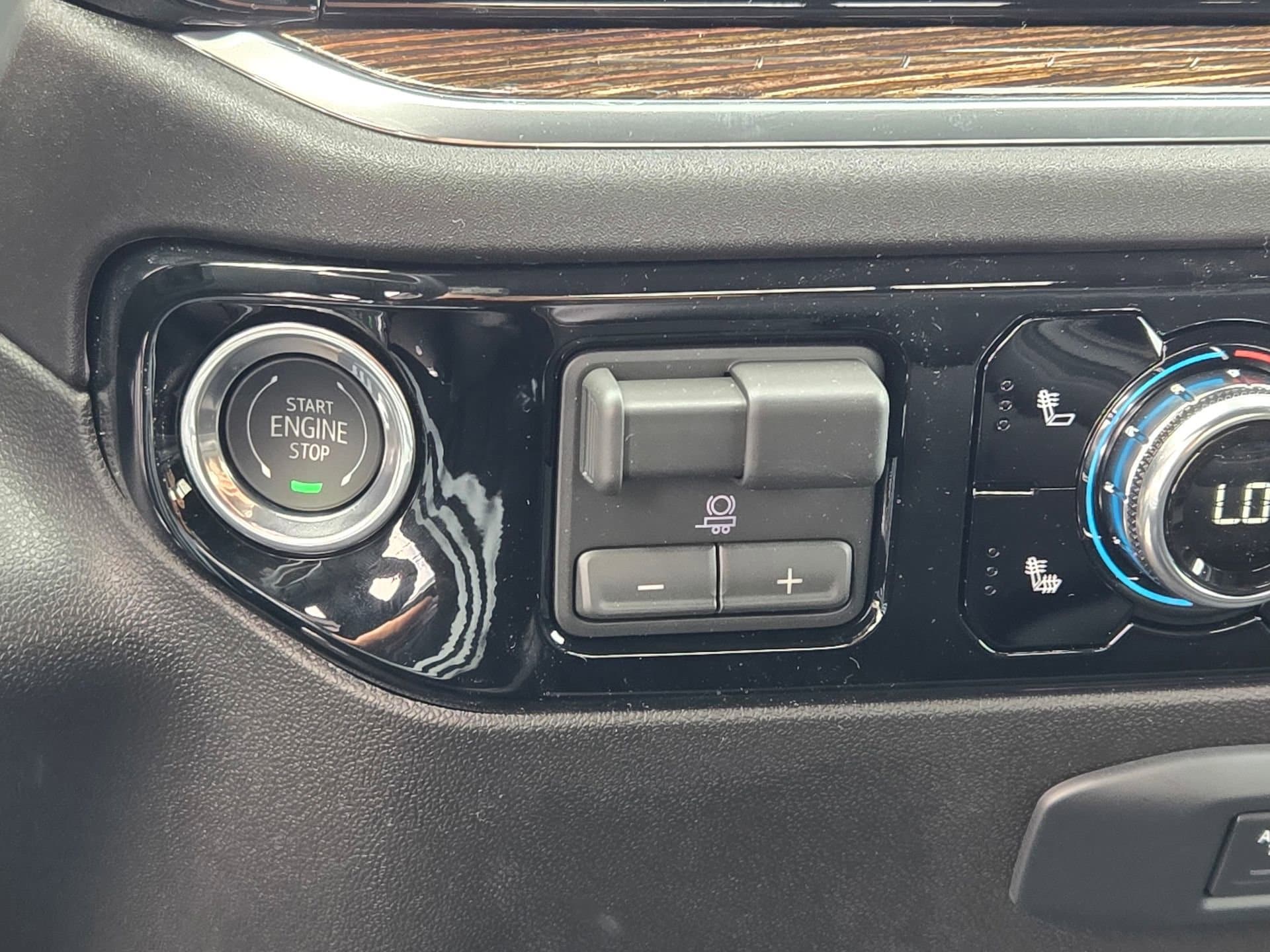 2026 GMC Sierra 3500HD SLE - Photo 39