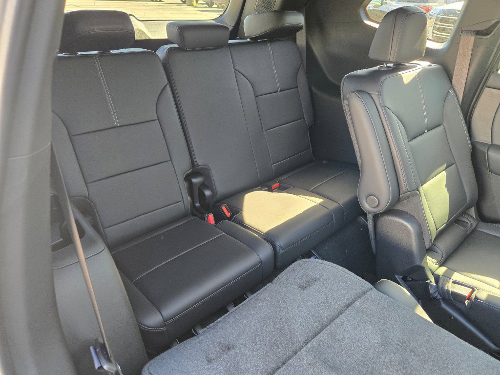 2027 GMC Acadia Elevation - Photo 23