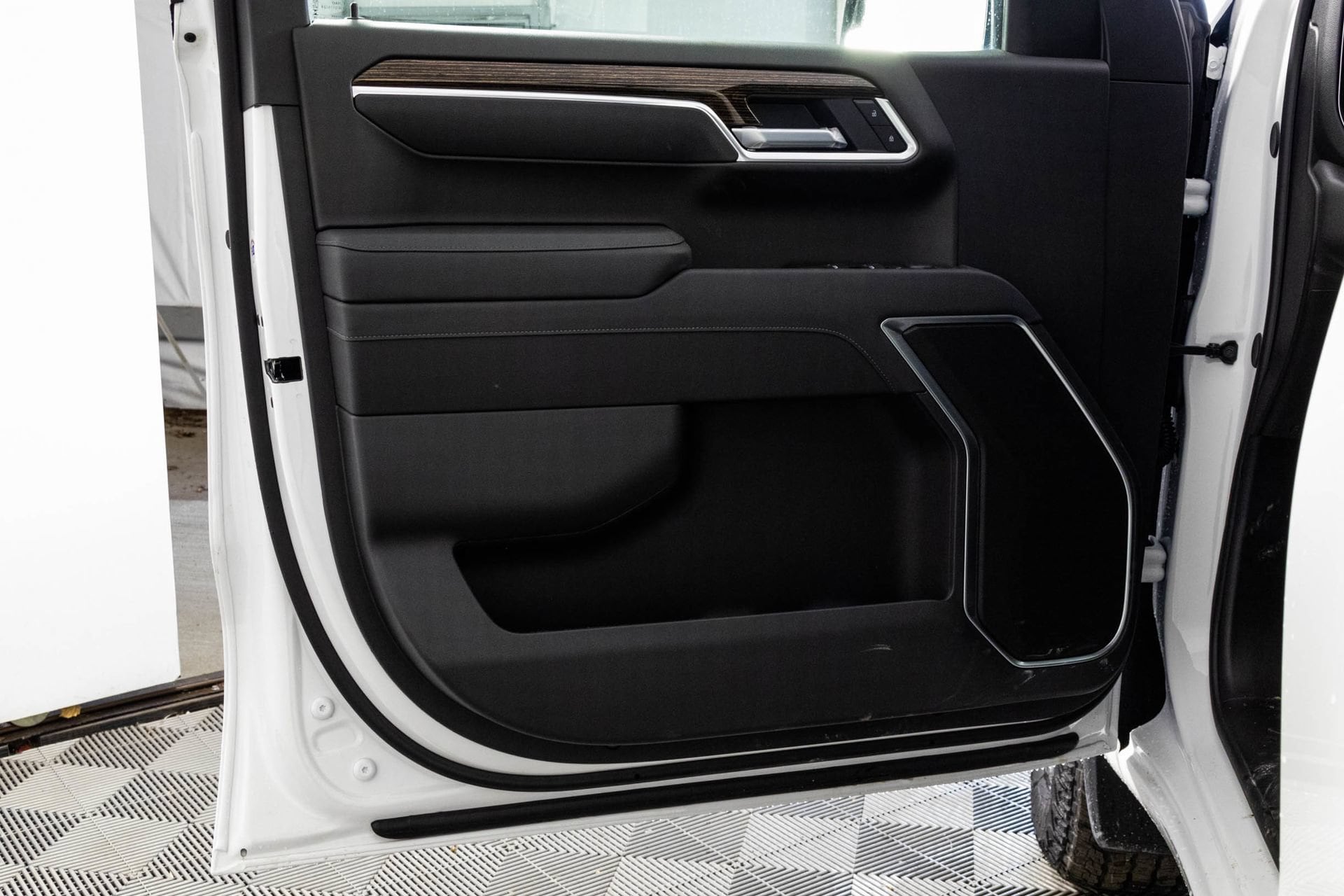 2026 GMC Sierra 1500 SLE - Photo 27
