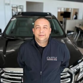 Staff member Fernando Alaniz from ID_09c12e