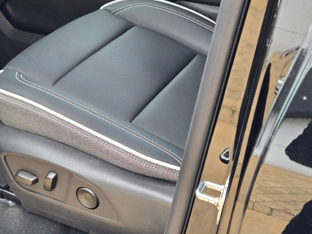 2026 GMC Sierra EV Elevation - Photo 9