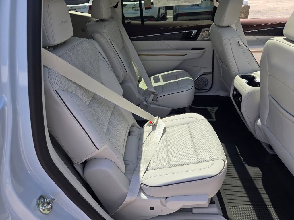 2026 Buick Enclave Avenir - Photo 21