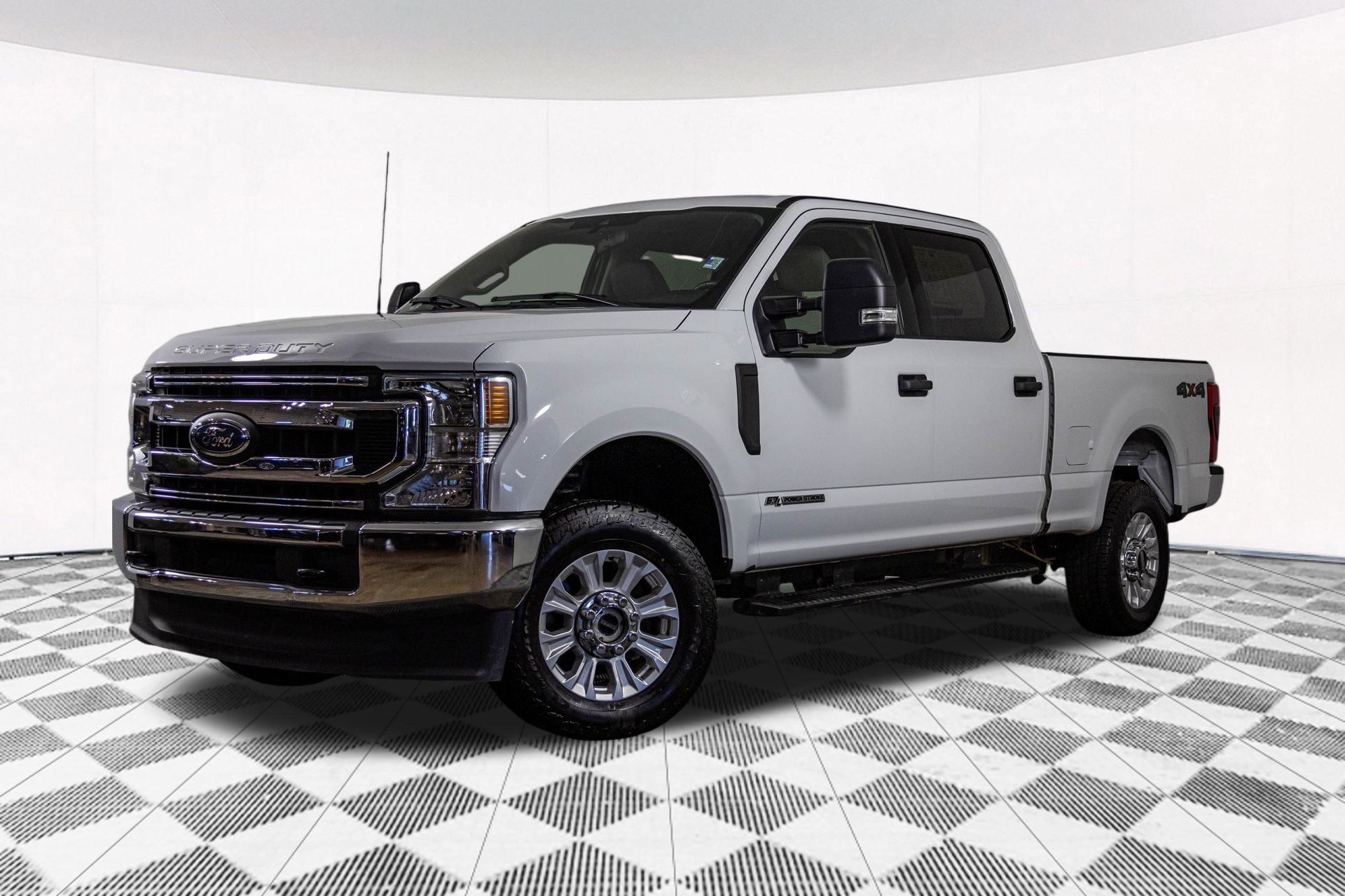 Used 2022 Ford F-250 Super Duty XLT with VIN 1FT7W2BT3NEF61187 for sale in Michigan City, IN