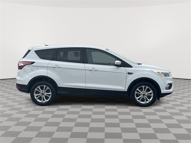 Used 2017 Ford Escape SE with VIN 1FMCU0GD2HUD45492 for sale in Castle Rock, CO
