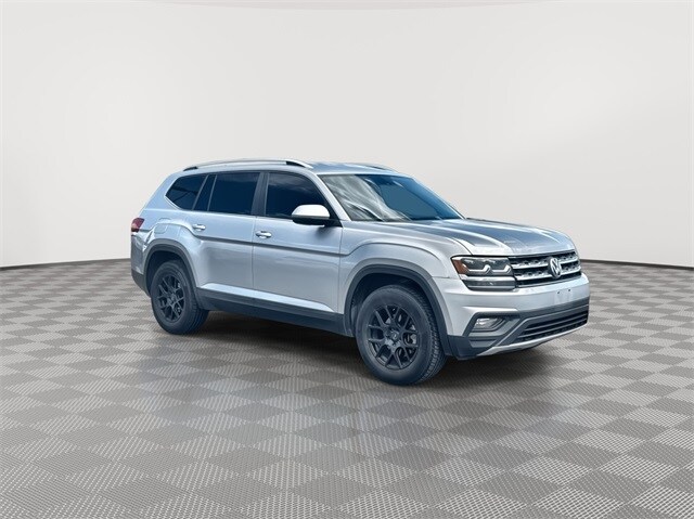 Used 2018 Volkswagen Atlas SE with VIN 1V2KR2CA9JC577493 for sale in Castle Rock, CO