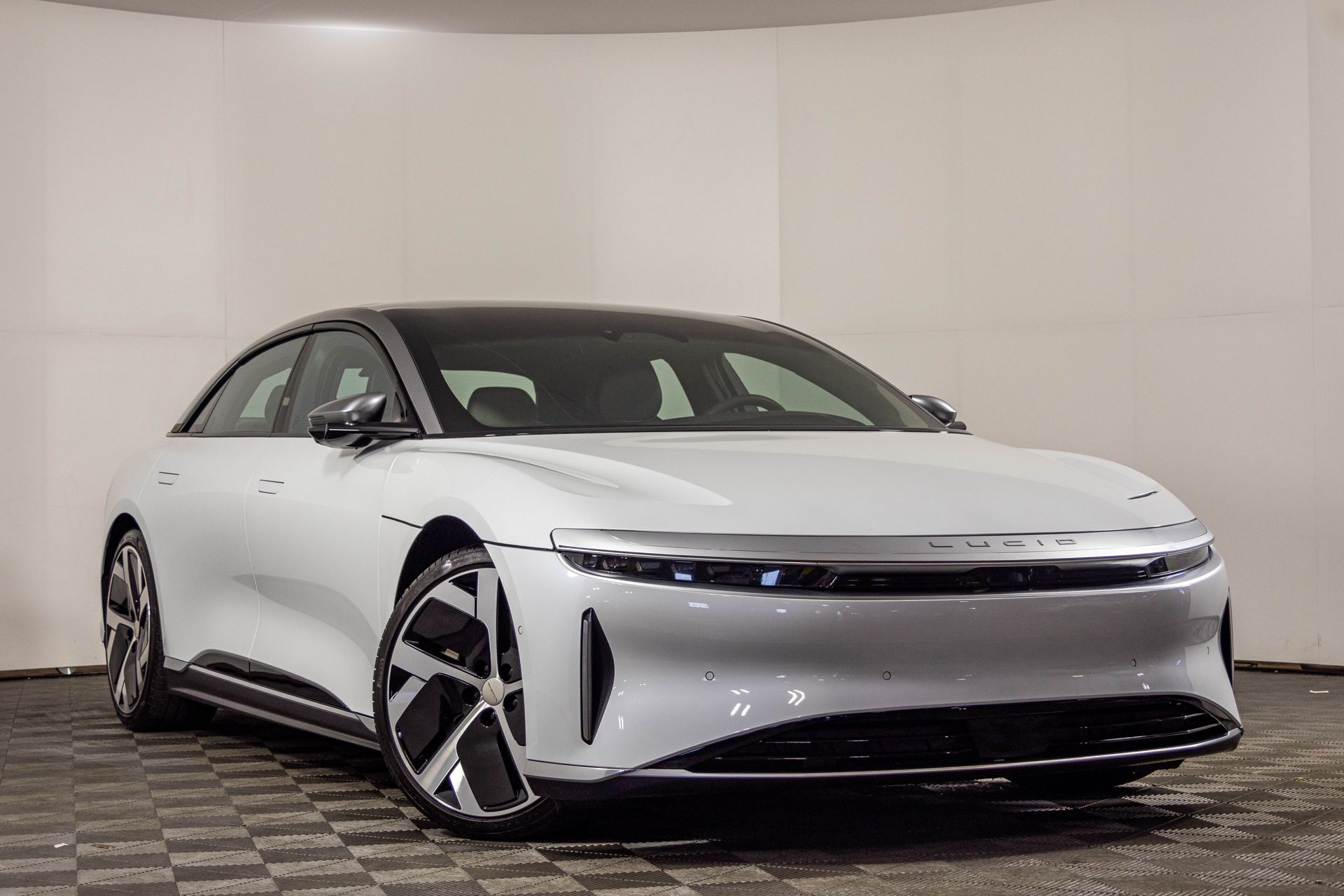 Used 2022 Lucid Air Dream Edition with VIN 50EA1DAA3NA001995 for sale in Portage, IN