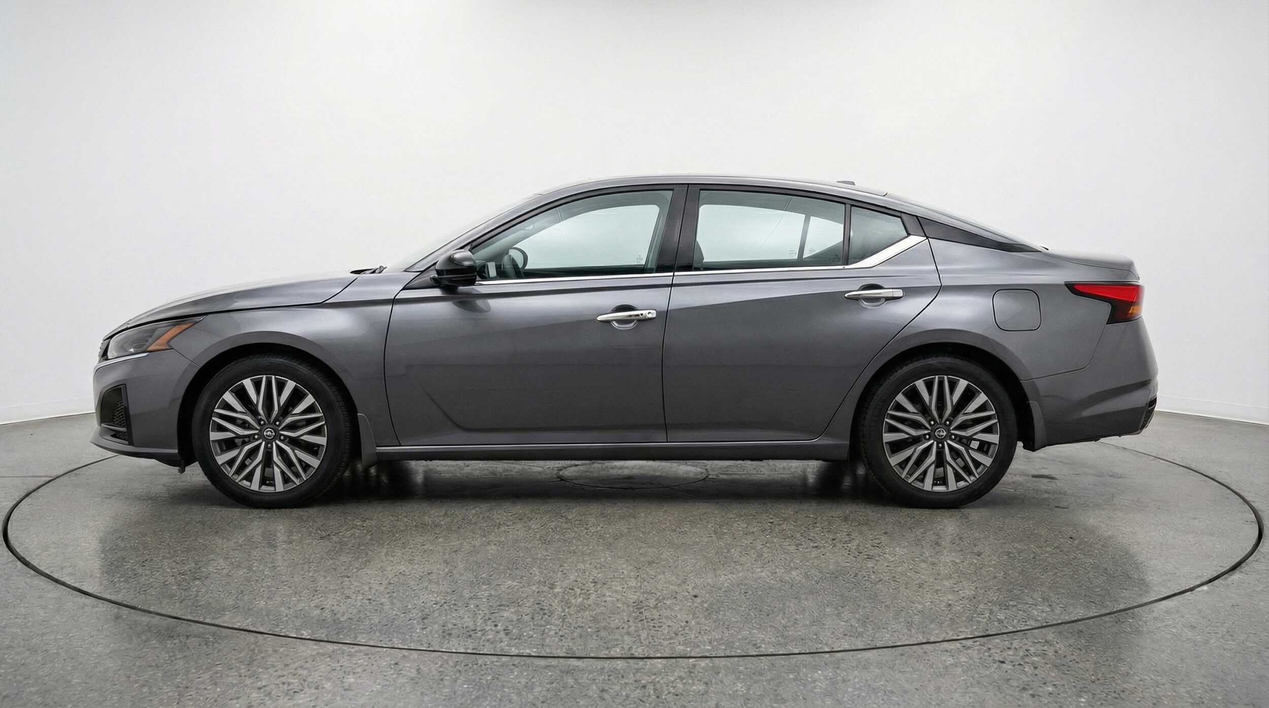 Thumbnail: 2025 Nissan Altima - 4