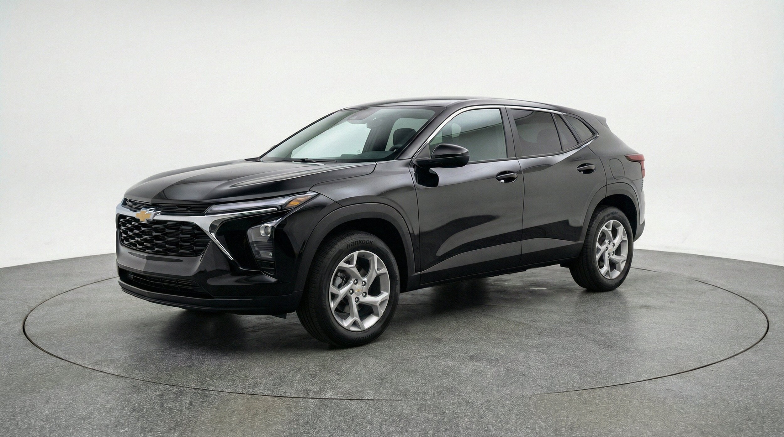 Thumbnail: 2025 Chevrolet Trax - 3