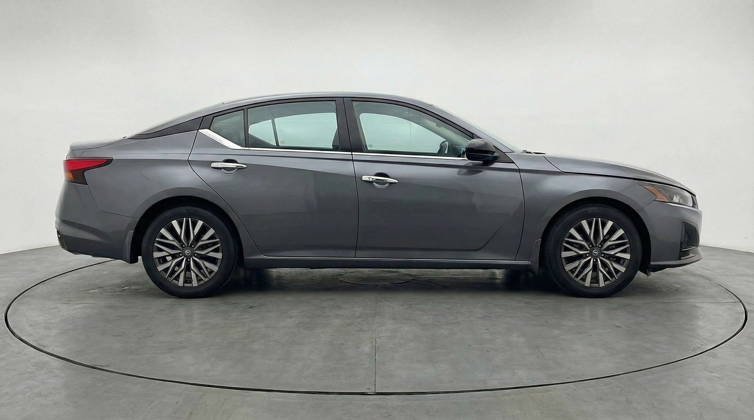 Thumbnail: 2025 Nissan Altima - 8