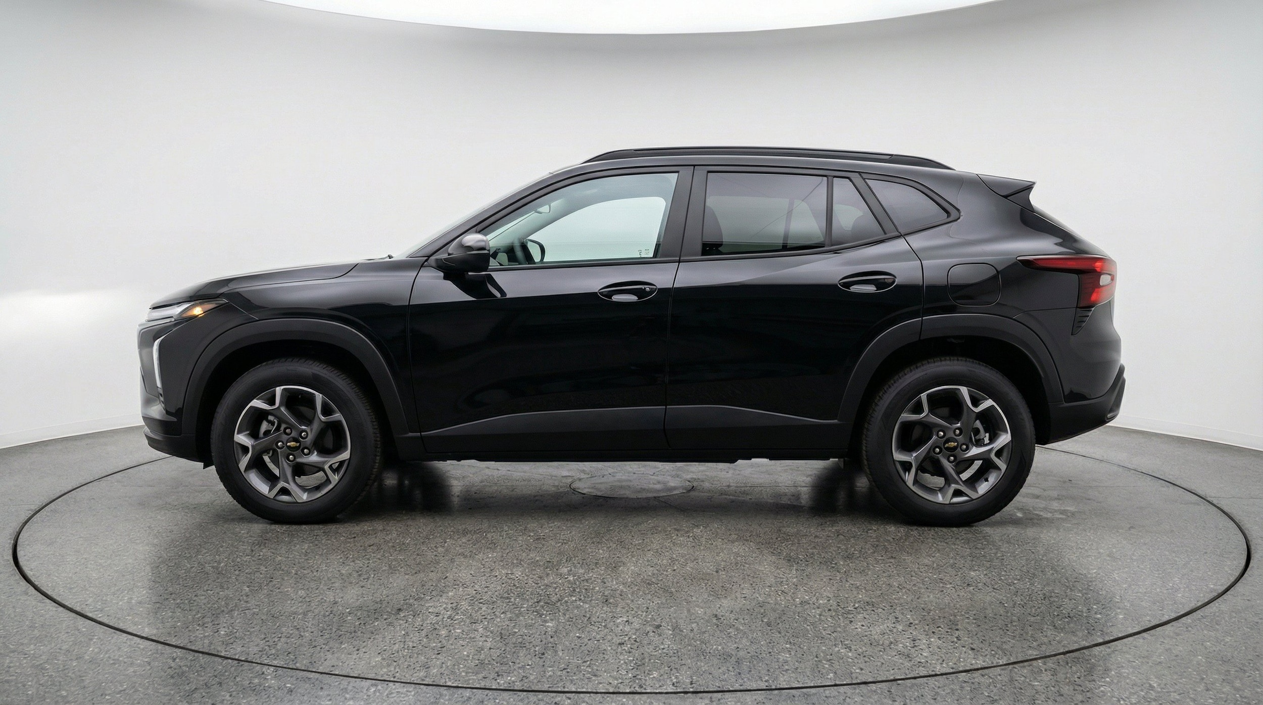 Thumbnail: 2025 Chevrolet Trax - 5